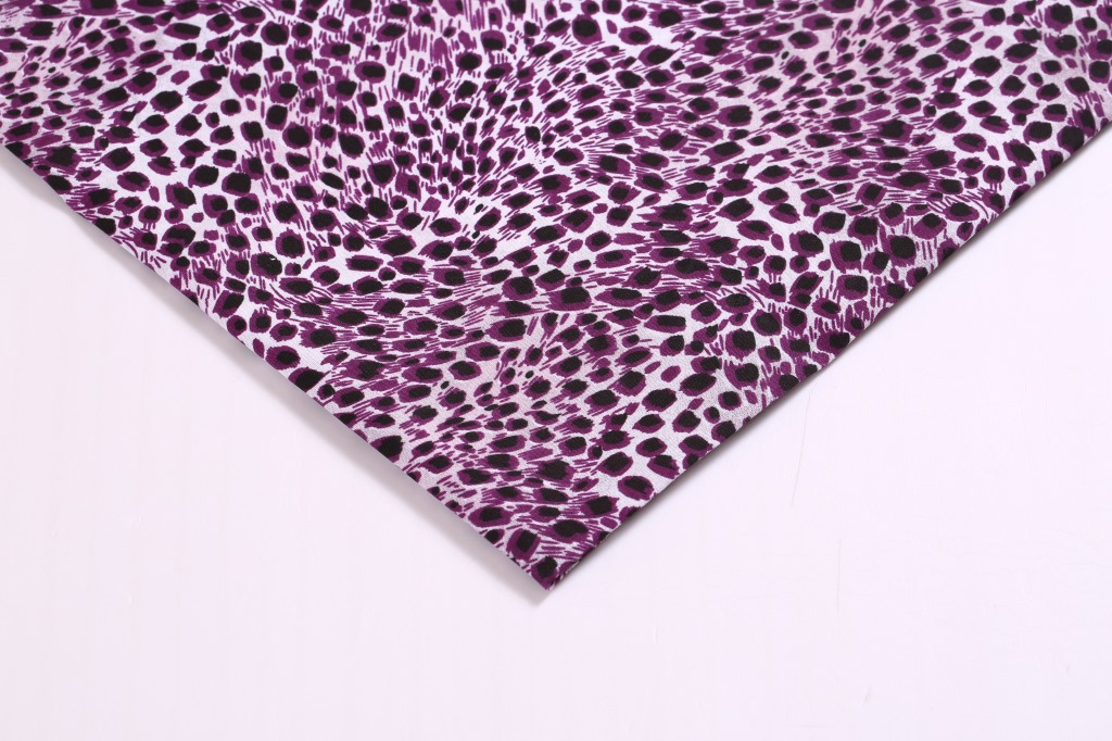 Printed Polyester Fabric (Leopard Print), Lightweight Stretch, 0.1 kg Sample, Multi-Color