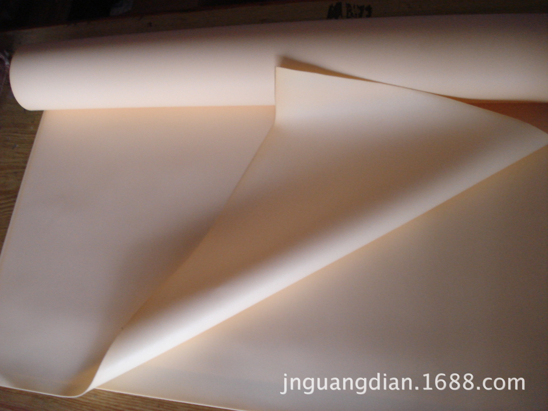 粉红色垫片（泡棉）