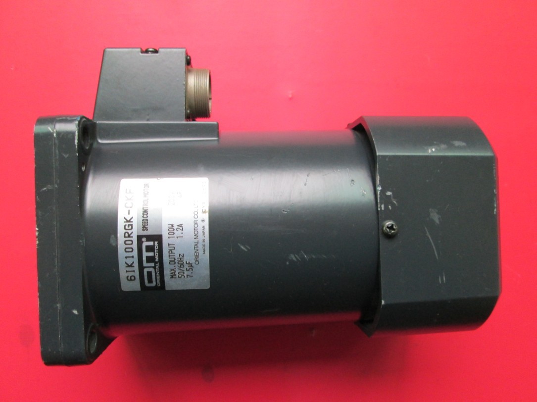 电动机   6IK100RGK-CKF       100W/200V/1.2A