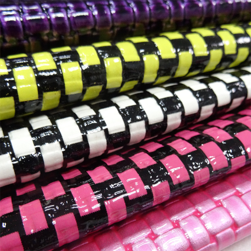 广泰皮革亮面编织纹PU人造革弹力皮革面料箱包皮带服装革软包材料