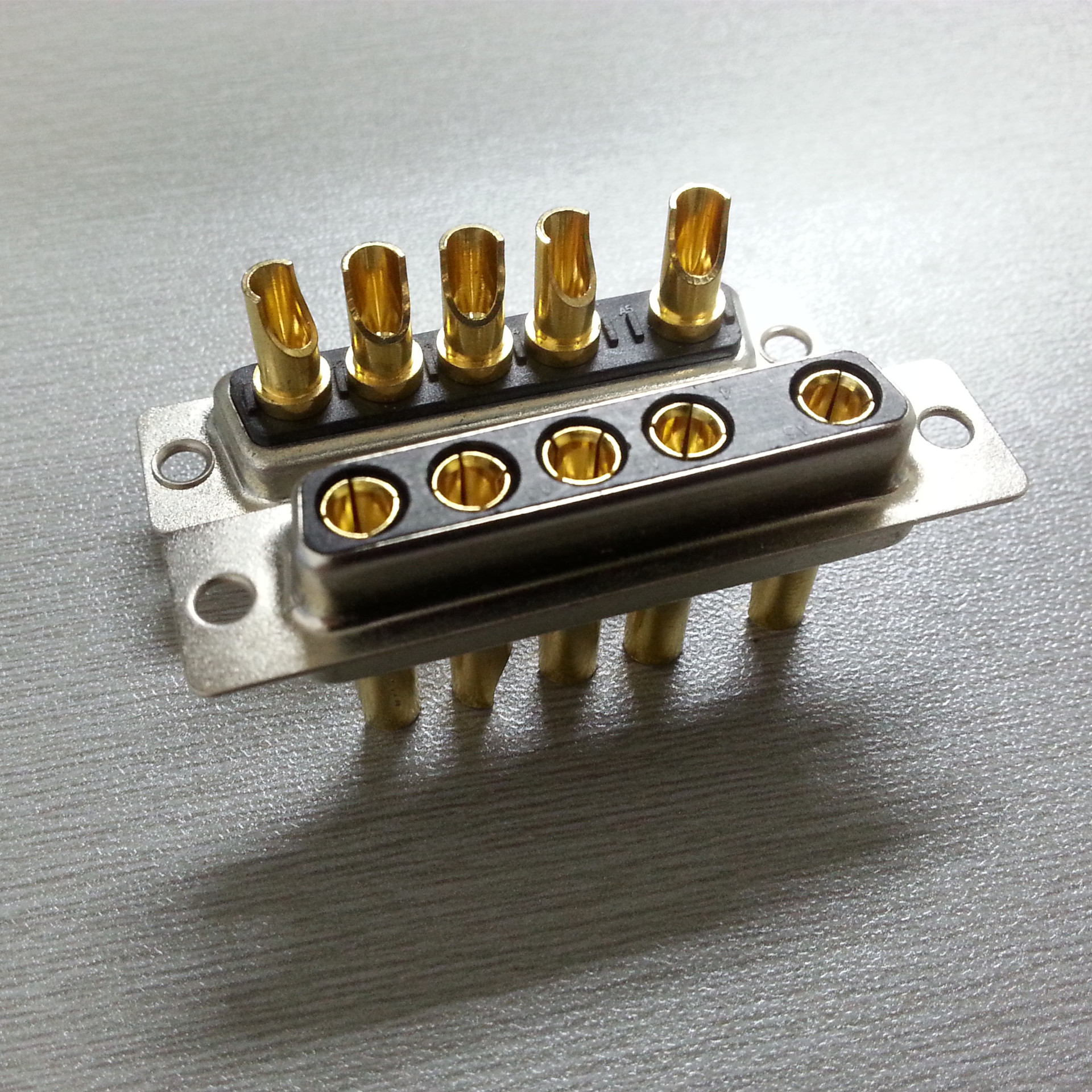 工业级大电流焊线式5W5母头连接器 镀金3U 耐高温型