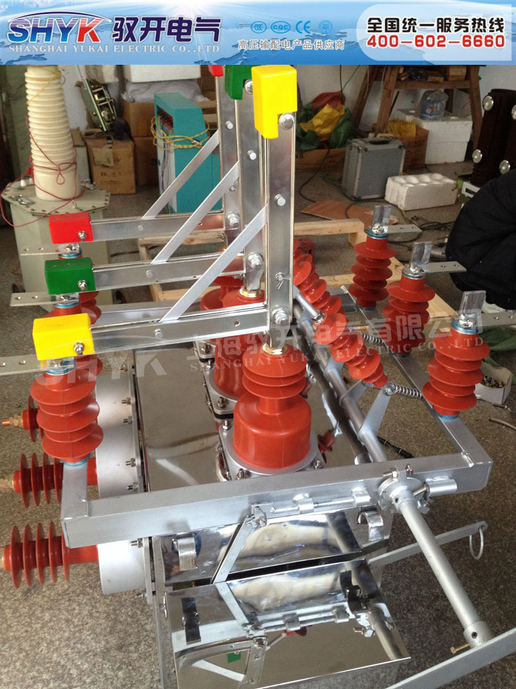 现货供应：ZW10-12/630户外高压真空断路器