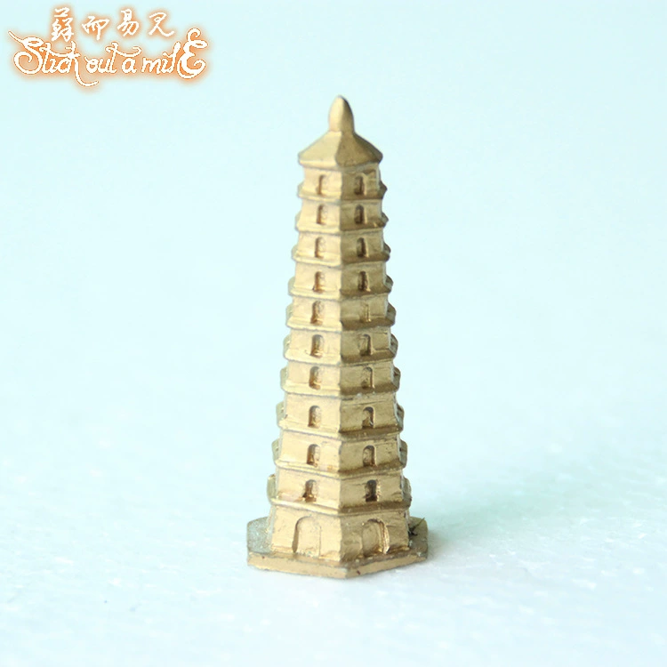 藓而易见 Micro-landscape ecological bottle Mini tower Small golden pagoda Placing components Sand table props