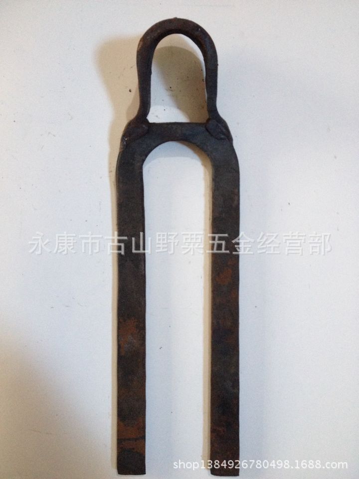 2.5斤手工锻打土打扁二齿铁耙子 农用耙子