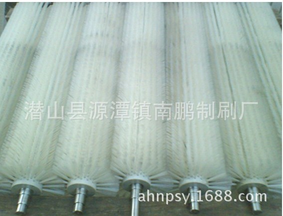 厂家供应   纺织毛刷辊 清洗毛刷辊  异形毛刷辊  欢迎选购