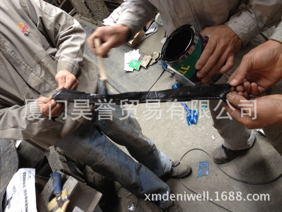 B3542370ACBEE0D1B2CB2CB7F16DF0