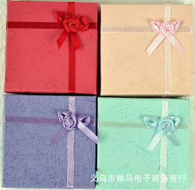 多色9*9玫瑰花结首饰饰品包装盒 项链盒 手镯手串盒耳钉 手链盒|ms
