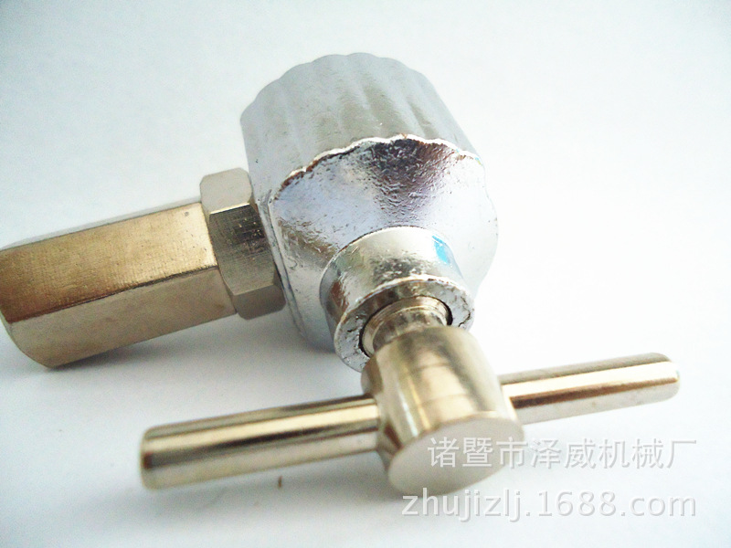 厂家供应平扣式油嘴座、卡扣式油嘴座