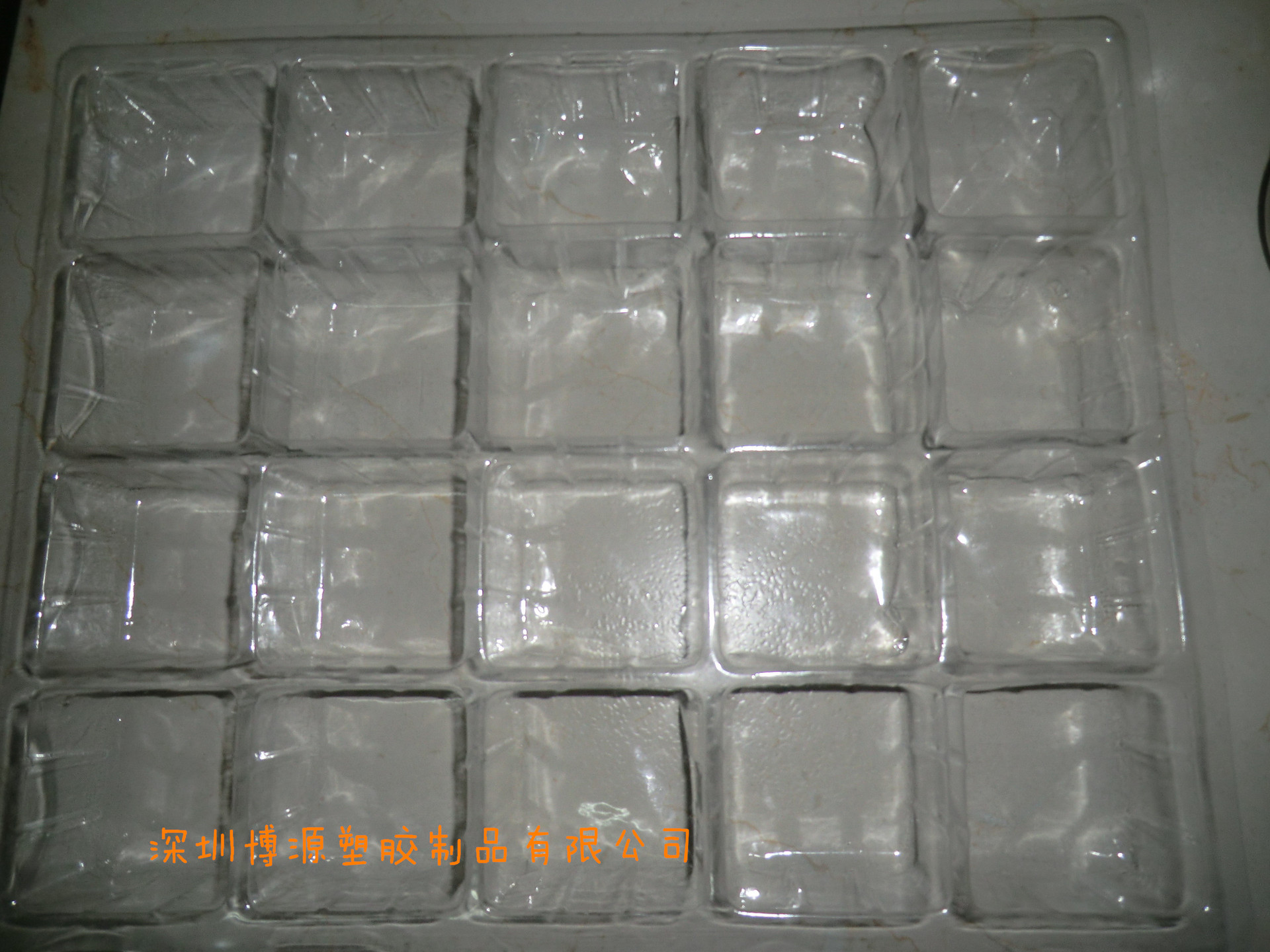 吸塑周转托盘，PVC/PS塑料托盘可来样定zhi