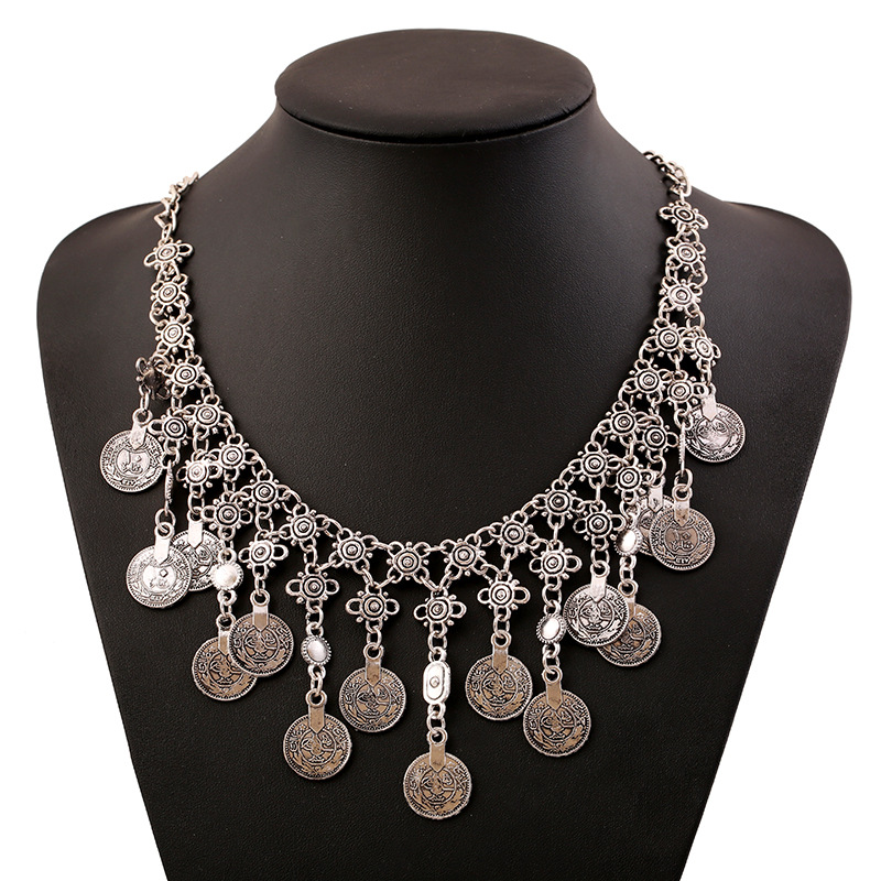 1 Piece Quantity Special Occasion Occasion Vintage Style Round Monogram Alloy Plating Women's Necklace
