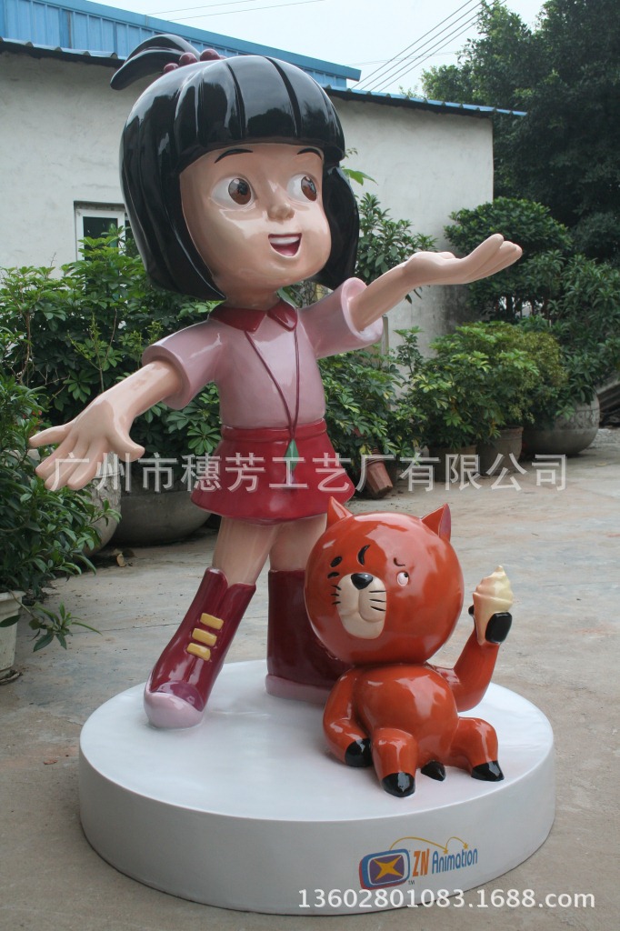 定制日本动漫老奶奶雕塑 泰国卡通雕塑 阿童木雕像 游乐场雕塑