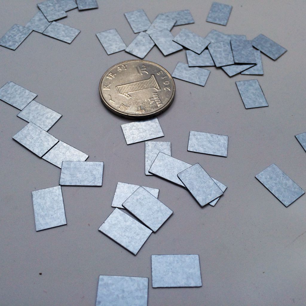 厂家直销12X8X0.3毫米镀锌板长方形铁片 包装盒配件魔术道具铁皮