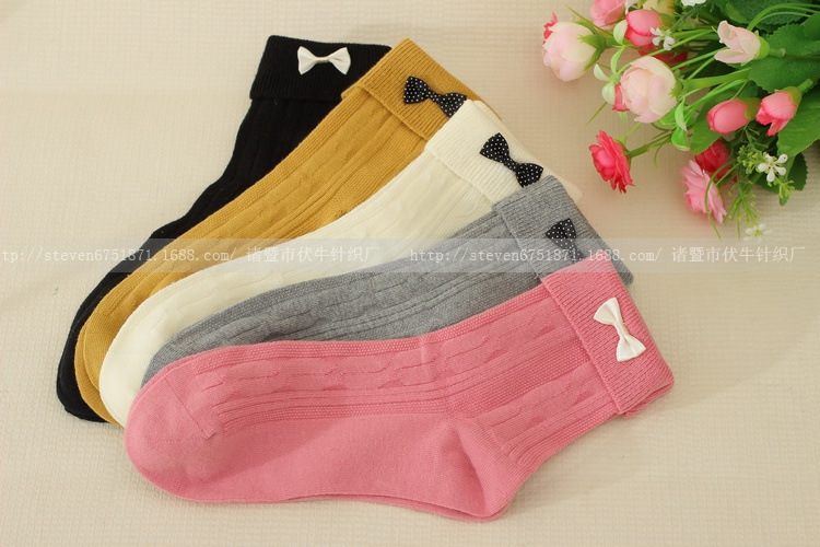 cute bow medium tube socks   NSFN40130