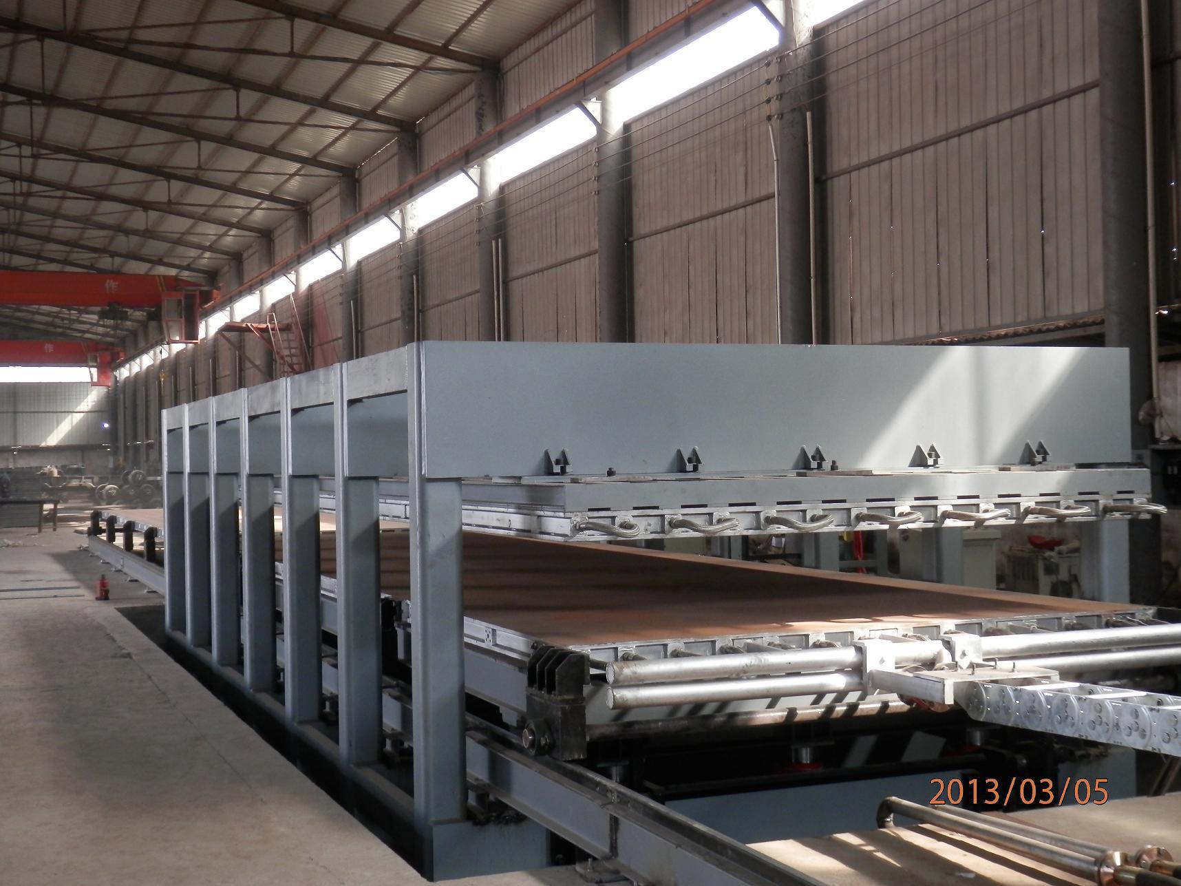 車廂保溫板壓機