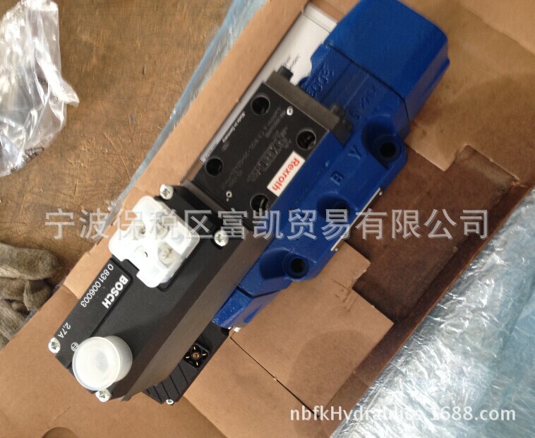 0811404823,带集成式放大板的力士乐伺服电磁阀