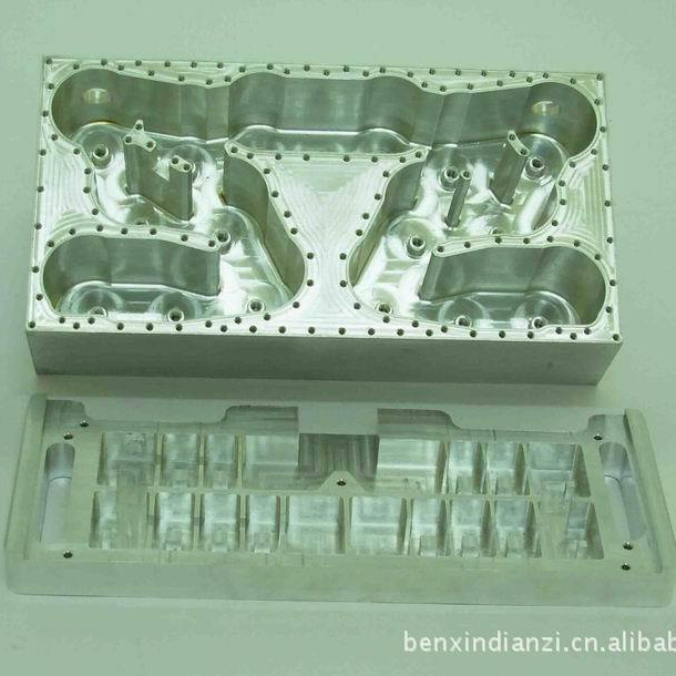 深圳工厂家cnc电脑锣加工中心 生产治具模具钣金件铝型材腔体盖板