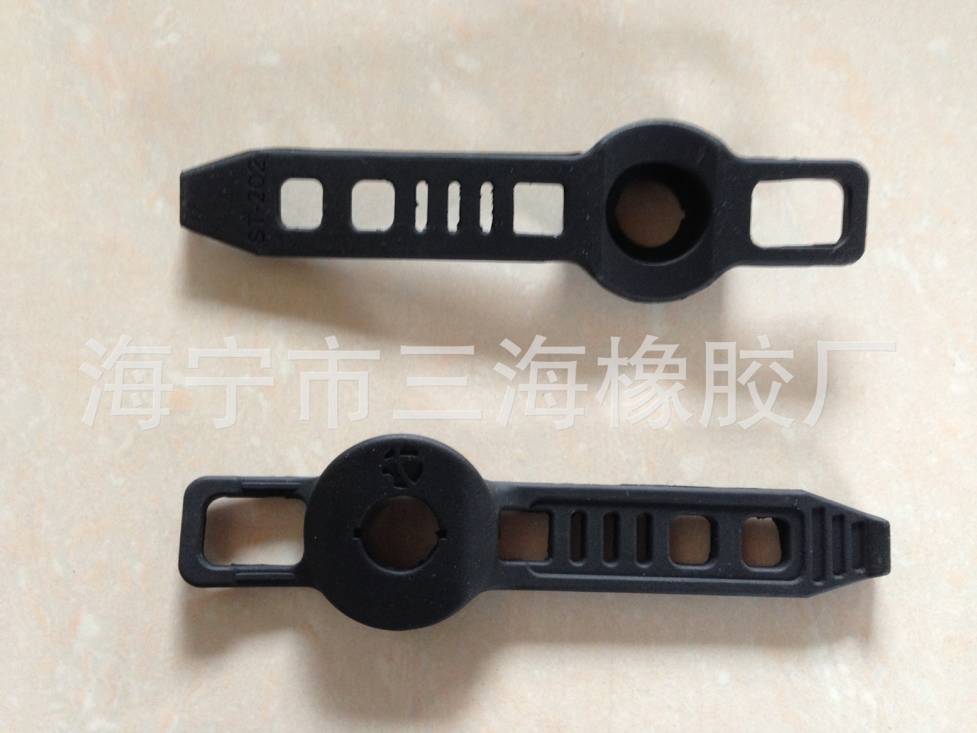 厂家供应 硅胶异形件 橡胶表带