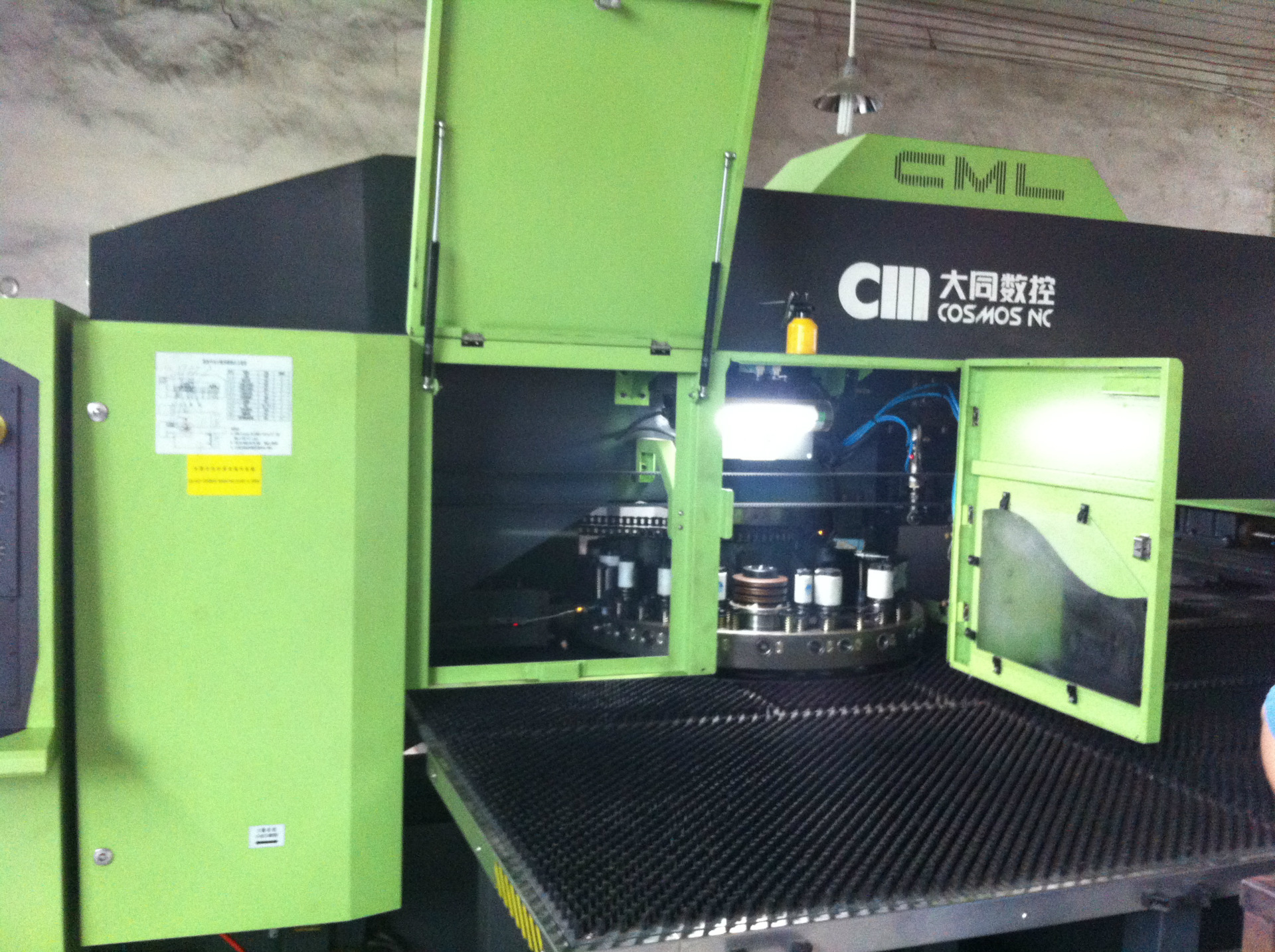 定制款 川品厂家直销 提供专业五金冲压钣金件加工 钣金制作