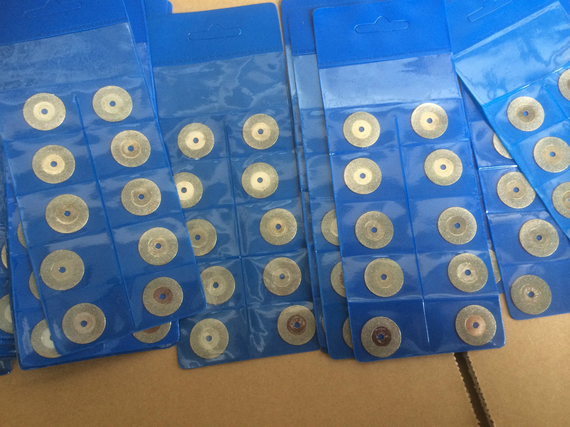 厂家直销电镀金刚石牙磨片单孔牙磨片金刚砂陶瓷玻璃玉石电磨锯片