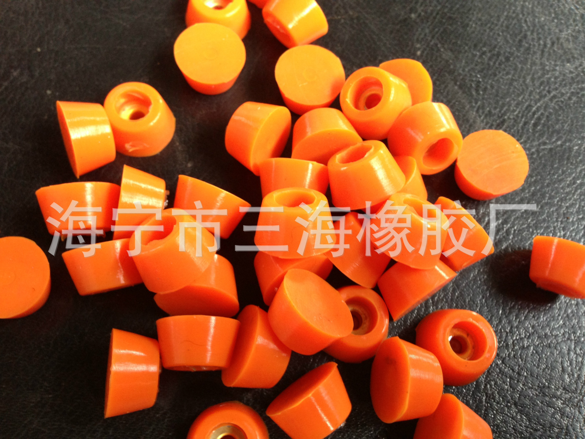 厂家供应 天然橡胶机脚 橡胶机脚垫 硅橡胶机脚定做