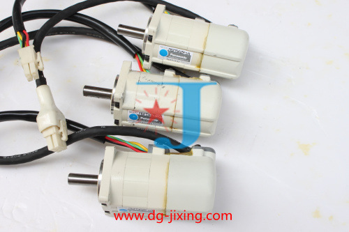 C 松下伺服电机 MSM011A1P  保好保修三个月