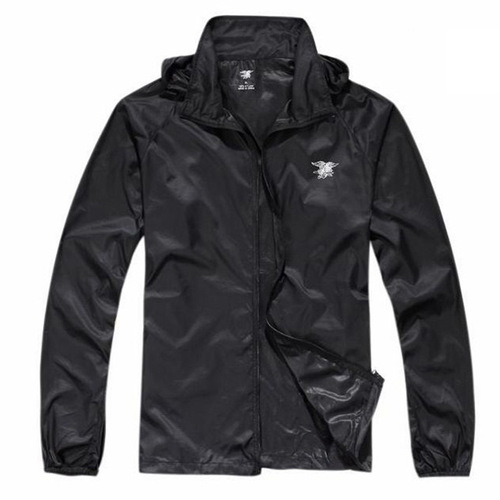 Chips Suncoat: Thin, Breathable Casual Windbreaker for Men