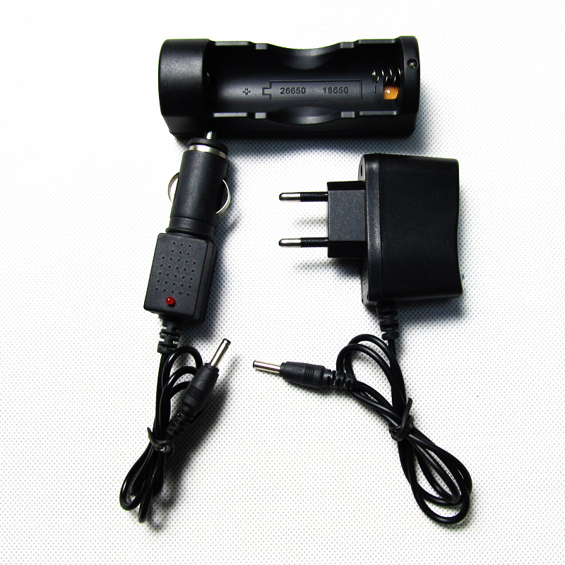 跨境爆款 18650锂电池充电器 26650充电器 欧规线充座槽 电池槽