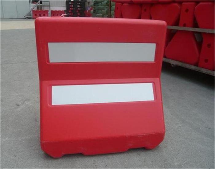 嘉宬科技 优质全新水马 塑料隔离墩 道路施工围挡