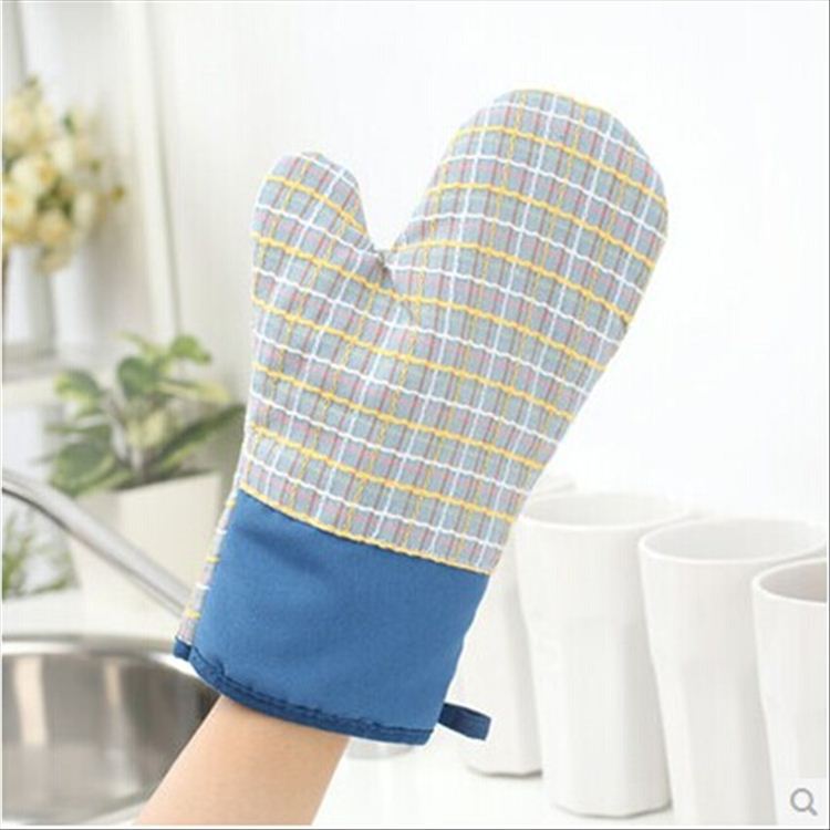Yachao Plaid poco de algodón engrosado guantes de horno de microondas guantes de aislamiento térmico de alta temperatura guantes anti-quemaduras