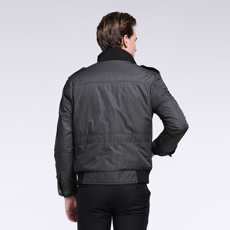Short fitted down jacket