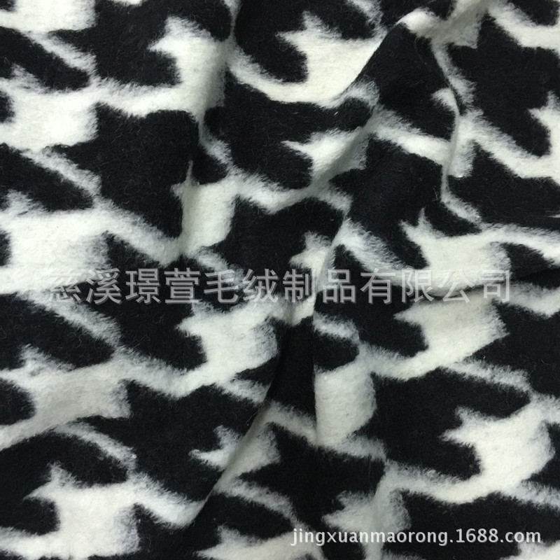 厂家直供毛呢 反吹风羊毛呢 女装大衣 千鸟格经典 服装面料布料