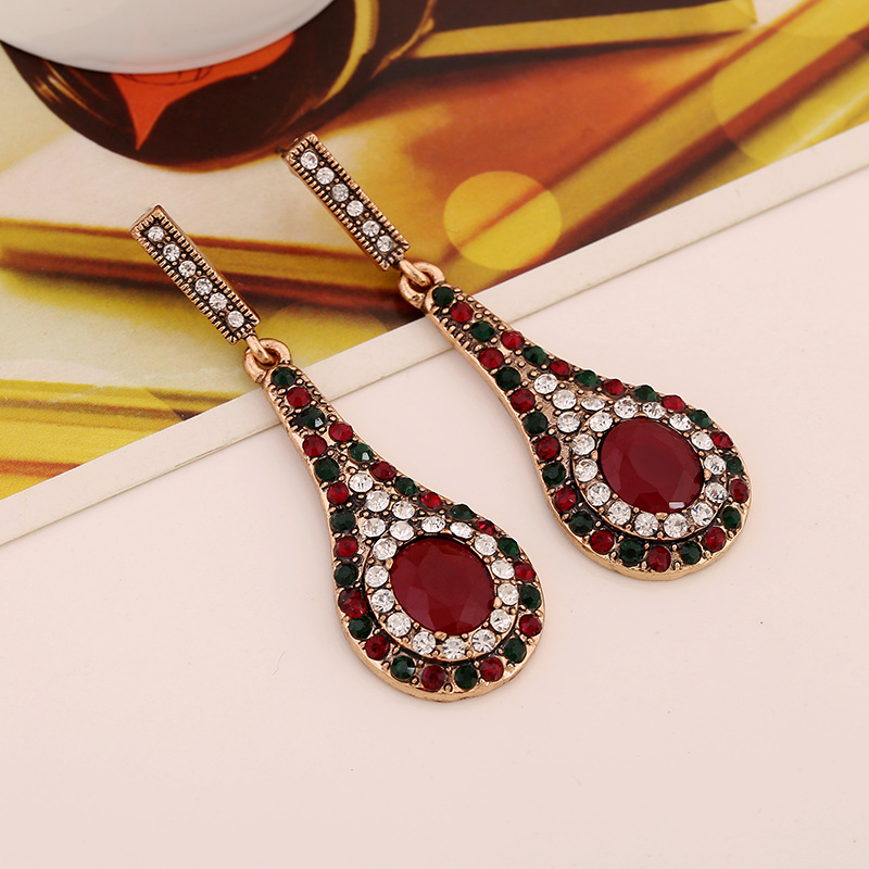 Vintage Diamond Alloy Lute Shaped Drop Earrings Wholesale display picture 3