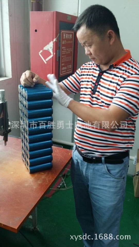 厂家供应12.8V100AH储能电池，磷酸铁锂电池组，通信基站电源