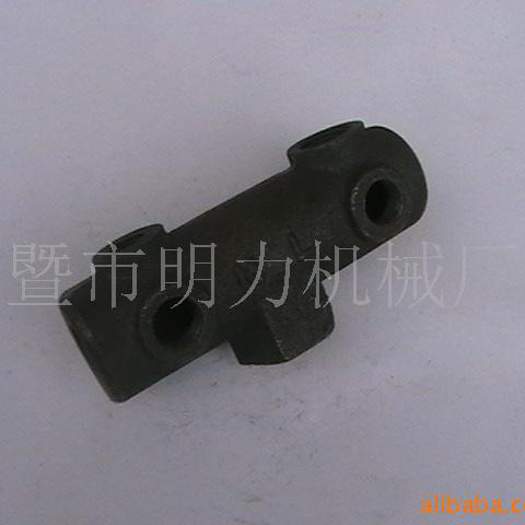 【专业品质】供应内丝五通G1/2*1/4*M14*1.5    高质量内丝五通