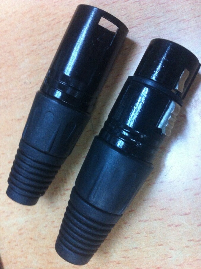 黑色卡侬3芯/麦克风插头3芯/卡拉OK插头/音箱插