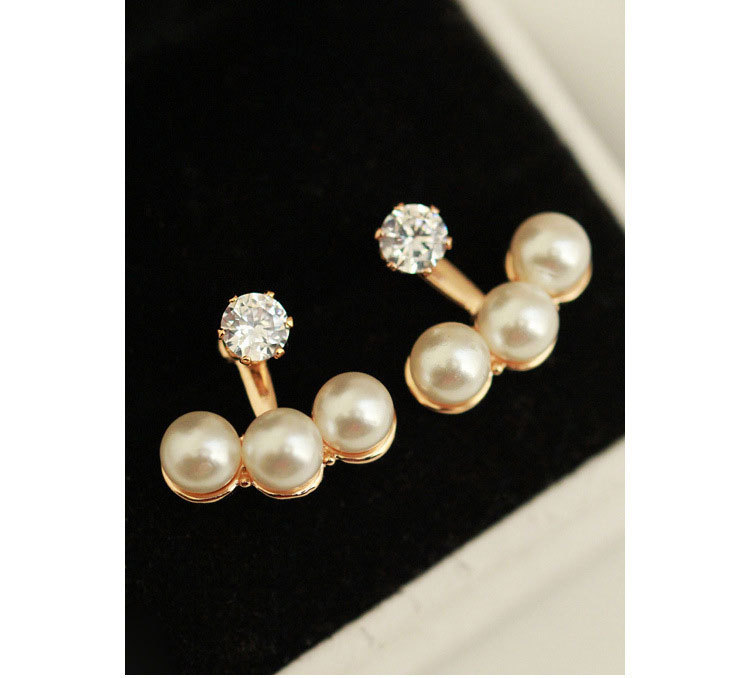 Three Pearl Stud Earrings display picture 7