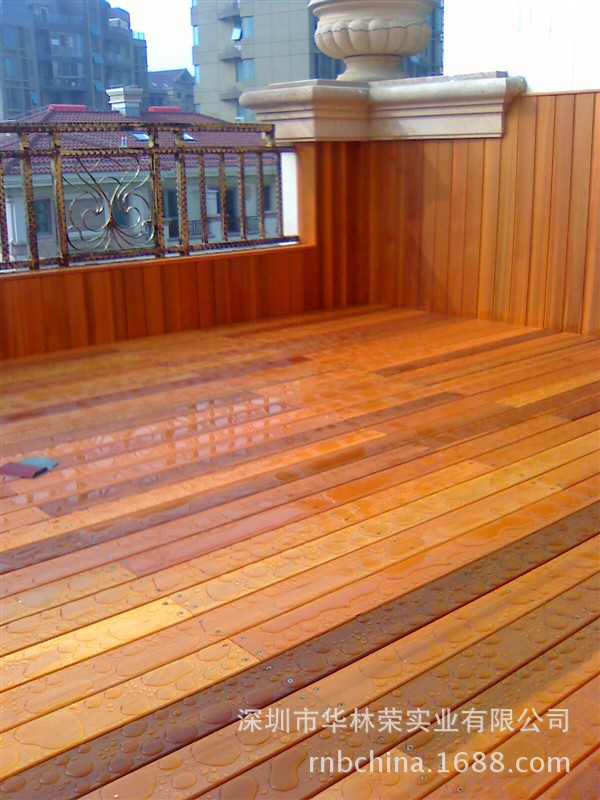 香柏木地板-天花板