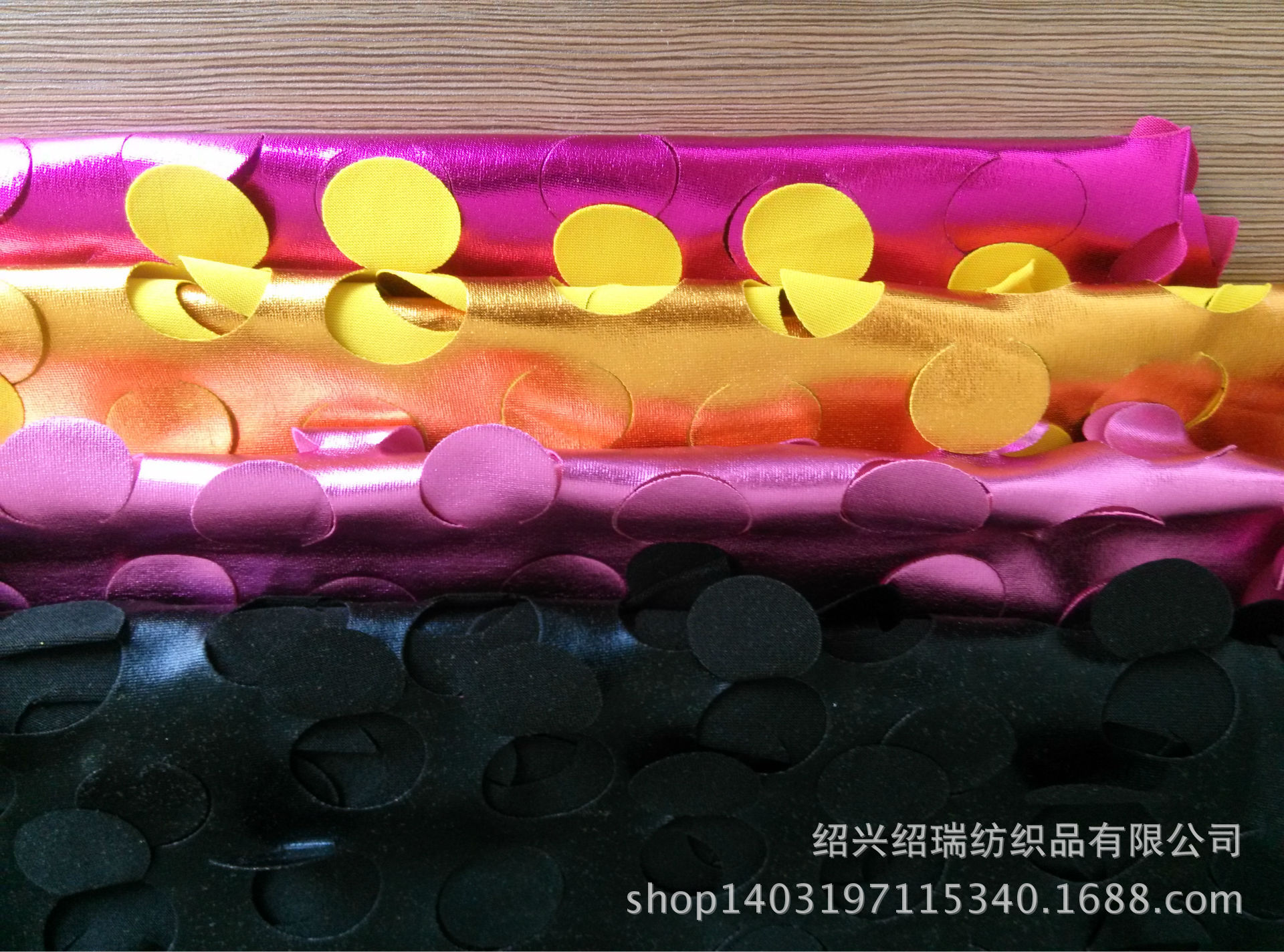 【厂家供应】针织涤氨布DTY满版冲孔小圆圈3# 现货小批