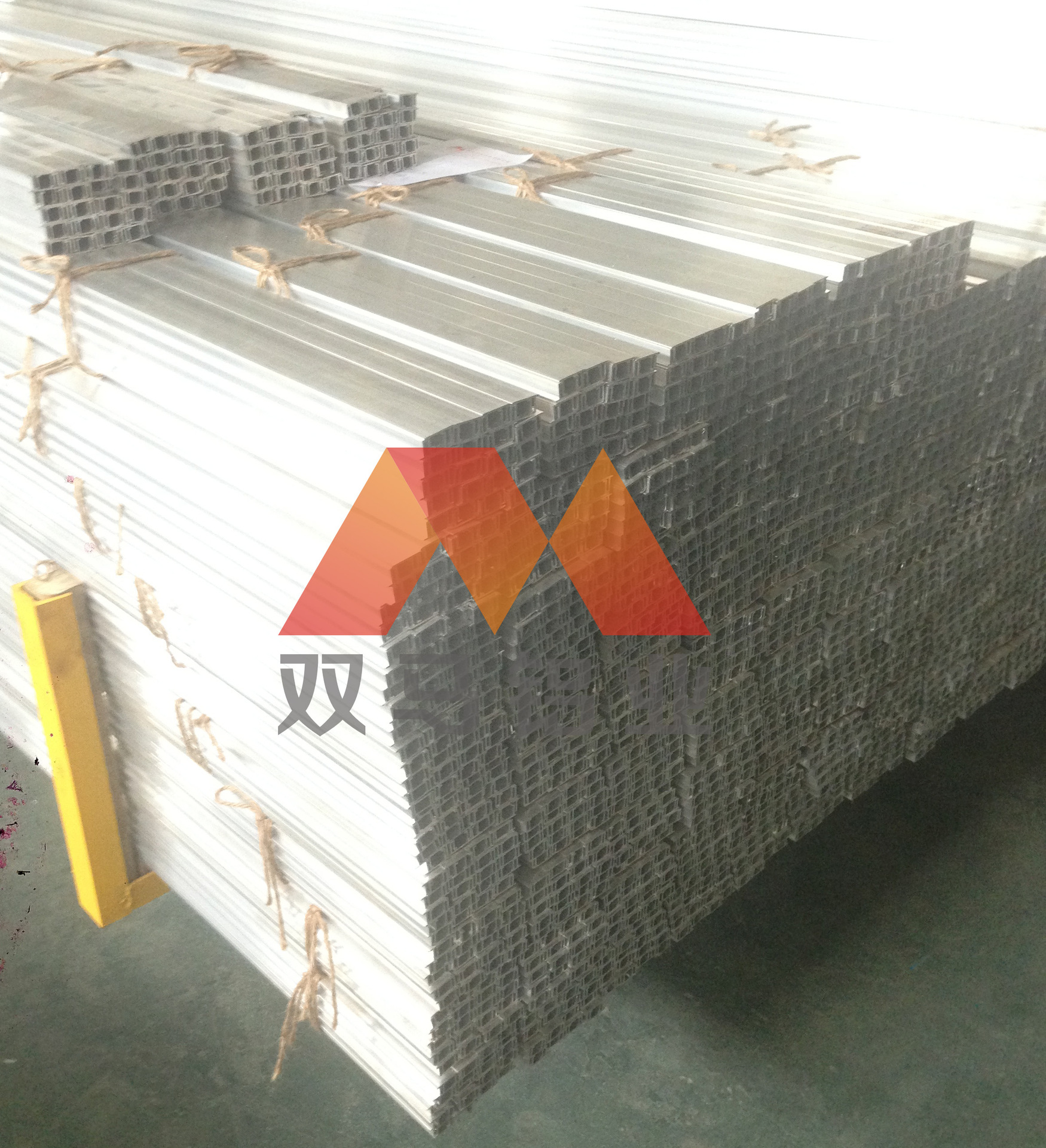 宁波铝方管扁管加工6063材质工业铝合金型材厂家供应