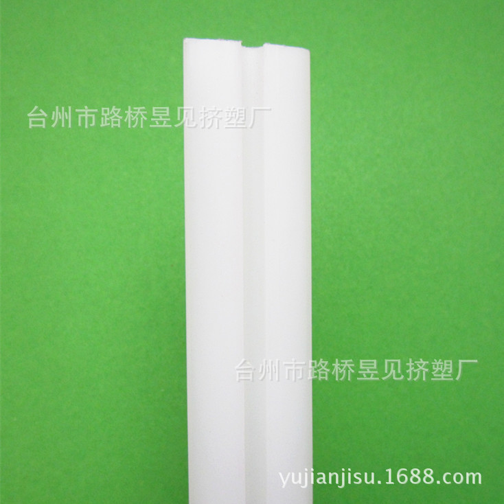 PE白色异型材 (1)