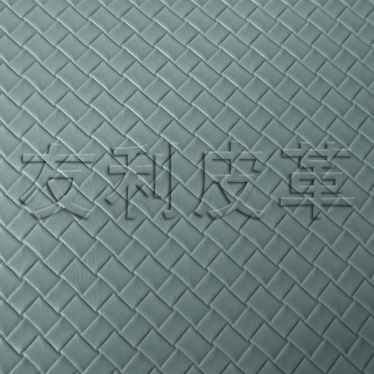 供应人造革  皮革面料  PVC皮革 光亮柔软 多种款式箱包革 批发
