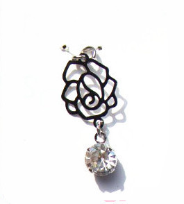 厂家直销五金钻石饰品吊坠A钻小饰品吊坠吊咀个性独特