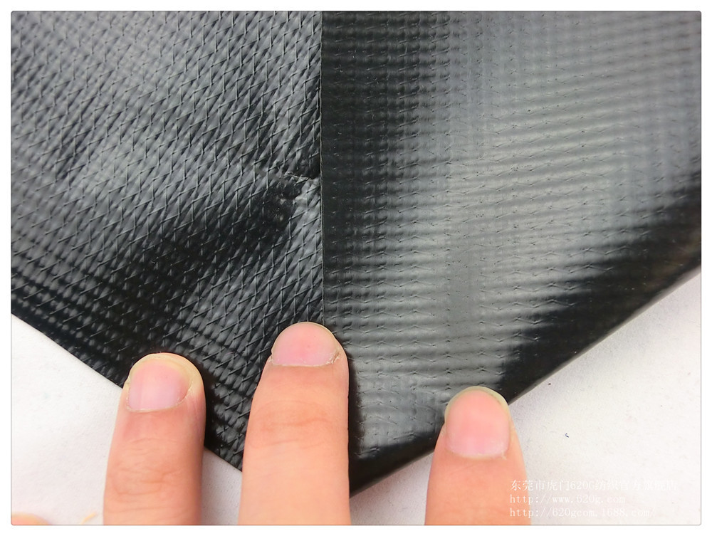 供应9*9黑色0.4厚pvc夹网布现货 pvc网眼布1000D优惠价 沙滩网布