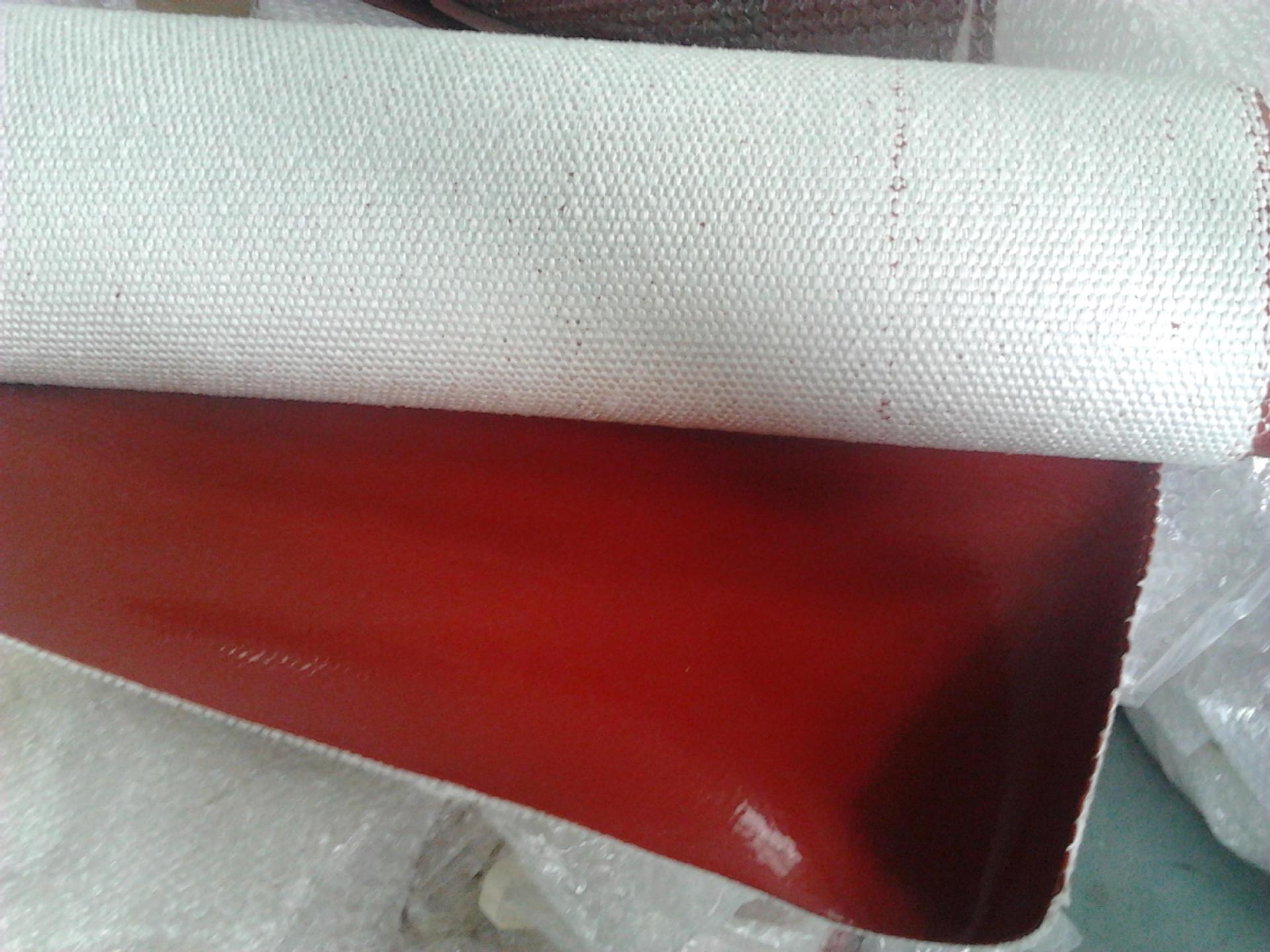 供应膨体纱硅胶布，2.0/3.0厚单面硅胶布