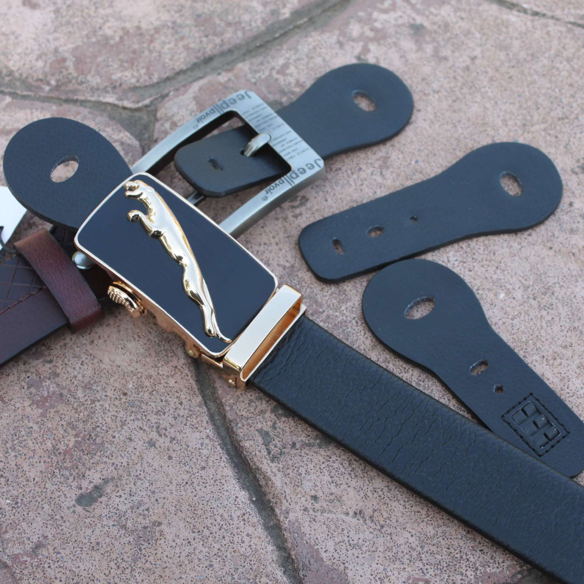 皮挂勾 皮带展示挂钩 皮带腰带皮头 皮革针扣挂勾 自动扣挂钩