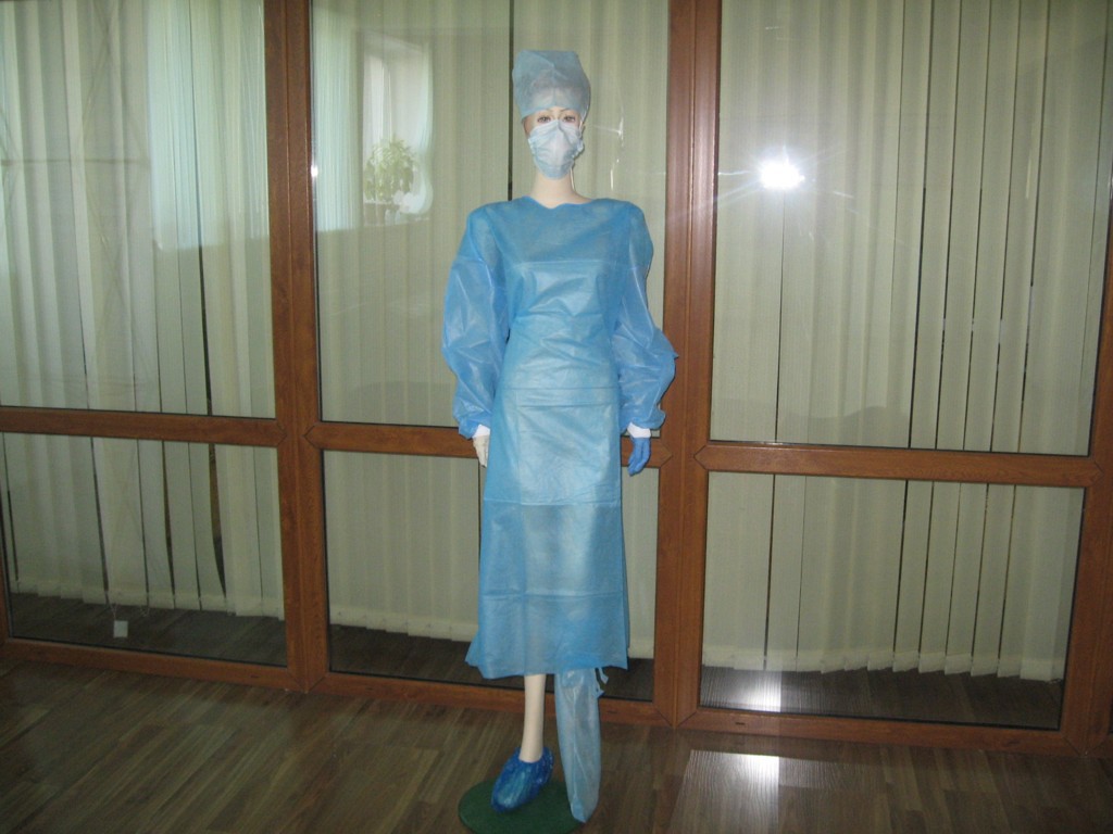 供应一次性无纺布覆膜和半覆膜隔离服，工作服。