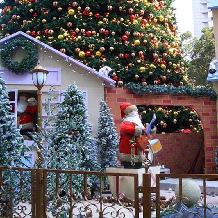 �̳�ʥ���ڵ���ʥ�������Ҽ����ã��ƹ⹰��װ�����������˾