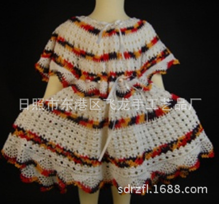 厂家加工定做棉线花边。花色手工钩编 衣服。款式新，做工细。