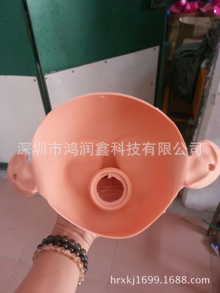 臉後麵