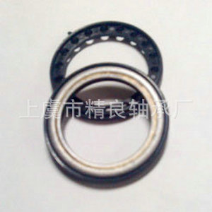 外带塑料的罩壳轴承